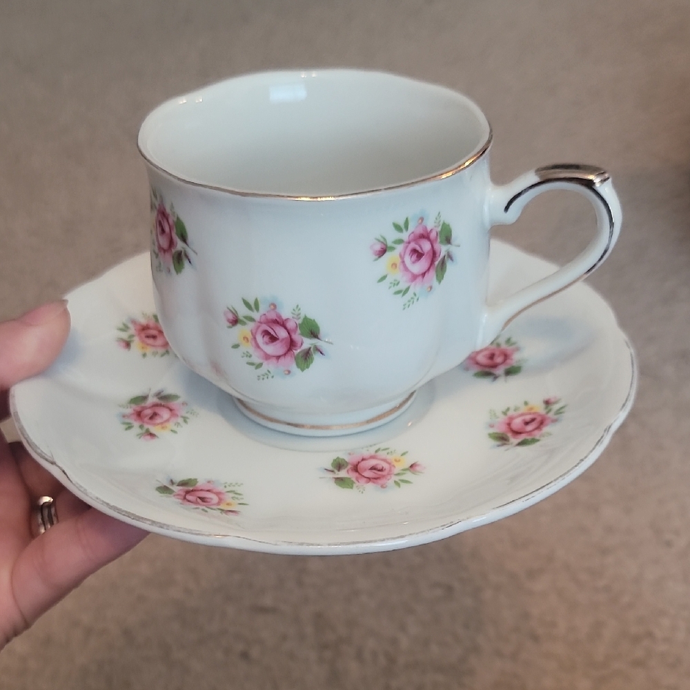 Vintage FTD Extra Touch Rise Pattern Teacup and Saucer Set